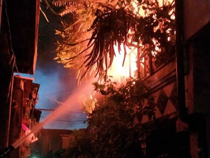 kebakaran di surabaya