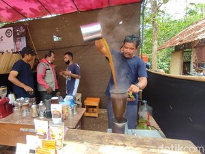 Cicipi Kopi Asli Ciamis di Festival Coffee Rajadesa Art and Culture