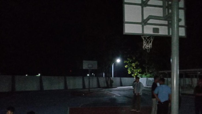 Lapangan lokasi mahasiswa UNY tewas kesetrum saat main basket, Pengasih, Kulon Progo, Sabtu (17/9/2022).