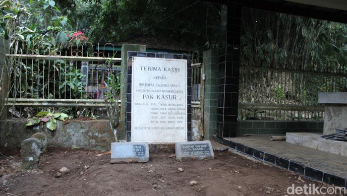 Lokasi pemakaman Bapak dan Ibu Kasur di Desa Serayularangan, Mrebet Kabupaten Purbalingga. Foto diambil pada Minggu (18/9/2022).