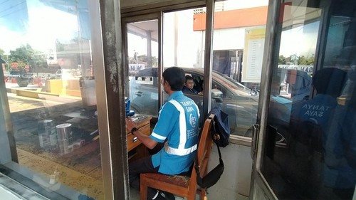Loket pemerikasaan tiket pintu masuk pelabuhan Gilimanuk atau tol gate, Minggu (18/9/2022)