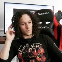 Pria itu sendiri pertama kali menyadari kemiripannya dengan sang aktor 10 tahun lalu ketika pindah ke Perth. Ketika itu, seorang gadis mendatanginya dan mengatakan wajahnya persis Heath Ledger.Foto: Instagram Matthew Scar