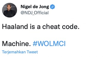 Mantan pemain Man City dan timnas Belanda, Nigel de Jong, menyebut Haaland pakai kode cheat di Liga Inggris. Foto: Twitter
