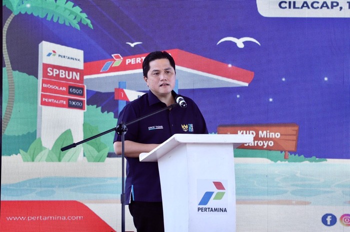 Menteri Badan Usaha Milik Negara (BUMN) Erick Thohir secara resmi meluncurkan program Solar untuk koperasi (Solusi) nelayan. Peluncuran dilakukan di Pelabuhan Perikanan Samudera, Kabupaten Cilacap, Provinsi Jawa Tengah (Jateng), Sabtu (17/9).