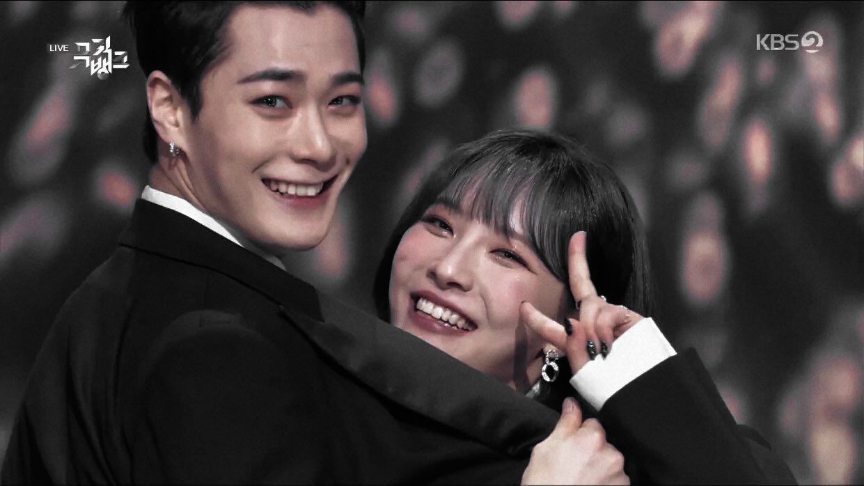 Moon Sua dan Moon Bin