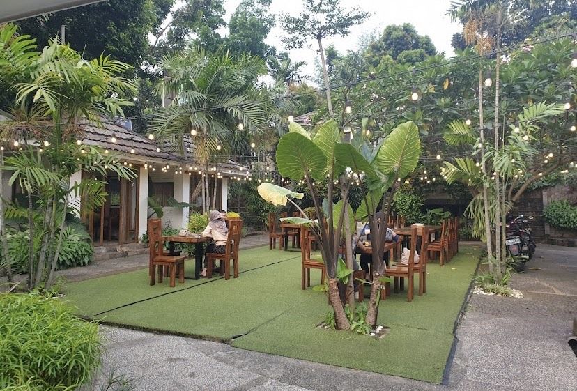 Restoran asri yang cocok buat kumpul keluarga