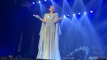 Potret Keseruan Saat Rossa Konser Rayakan 25 Tahun Berkarir