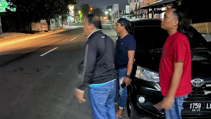 teror lempar batu di kediri