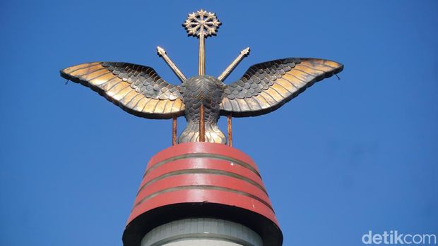 Tugu Gagak Winangsih