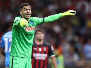 Alex Meret Menjawab Keraguan
