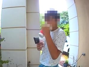 Duh! Anak Pengantar Makanan Ini Ketahuan Minum Pesanan Pelanggan