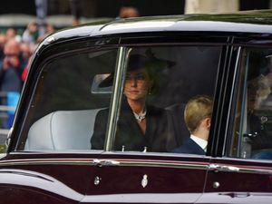 Gaya Kate Middleton yang Anggun di Pemakaman Ratu Elizabeth
