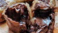 Dijual oleh produsen piscok rumahan, Piscok Lumeer di Jalan Rawasari III, Cempaka Putih populer jadi menu camilan. Harga per buahnya dipatok Rp 2.500 dan juga bisa dipesan sesuai dengan keinginan pelanggan. Foto: Instagram/Istimewa