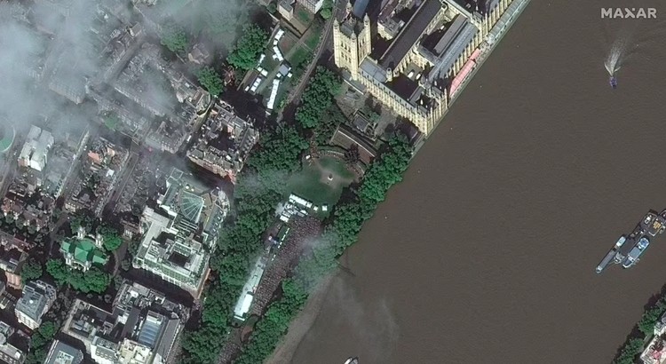 Foto satelit antrean pelayat Ratu Elizabeth II Foto satelit antrean pelayat Ratu Elizabeth II