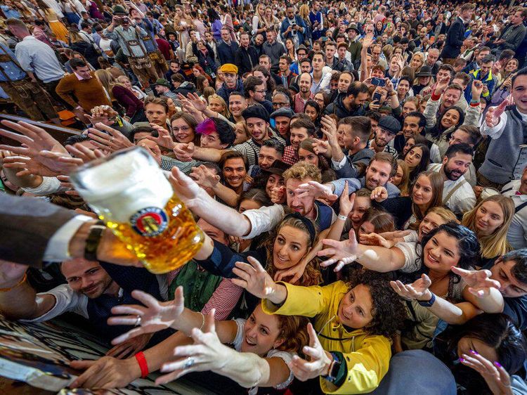 Hingar Bingar Oktoberfest, Festival Bir Terbesar di Dunia