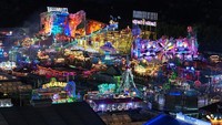 Tenda bir pertama akan dibuka pada pukul 9 pagi dan tutup 22.30 malam, pesanan terakhir akan diambil pada 21.30 waktu setempat. (Johannes Simon/Getty Images)