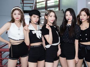 Kim Chaewon dan Huh Yunjin LE SSERAFIM Alami Kecelakaan Mobil