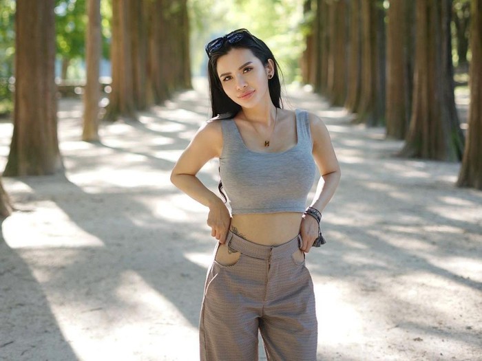 maria vania
