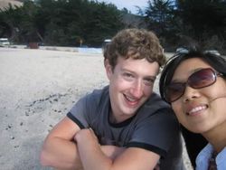 Foto Langka Sosok Istri Zuckerberg Masa Muda yang Sederhana