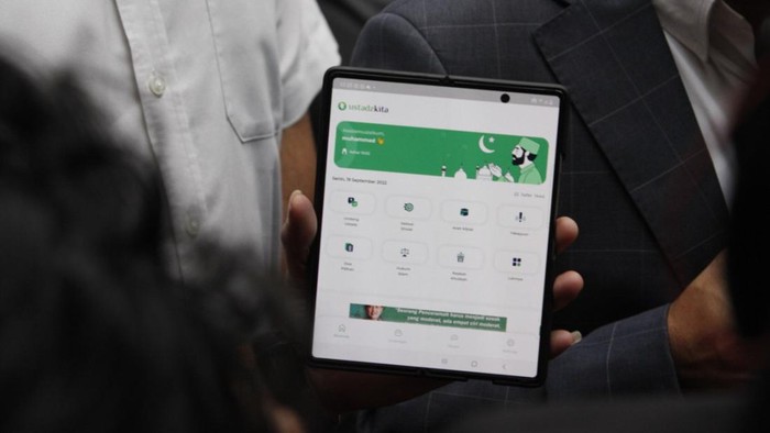 Merawat Kebhinekaan dan Hindari Paham Radikalisme dengan Teknologi Merawat Kebhinekaan dan Hindari Paham Radikalisme dengan Teknologi