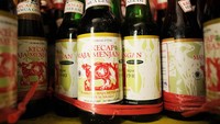 Ini adalah kecap merek Cap Meja Manjang. Kecap ini berasal dari daerah Majalengka yang didirikan oleh H. Saad Wangsadidja. Foto: Good News From Indonesia