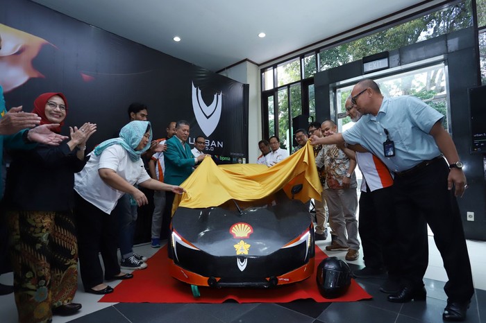 Universitas Syiah Kuala kembali melahirkan inovasi mobil listriknya yang bernama Malem Diwa Urban R.5.0