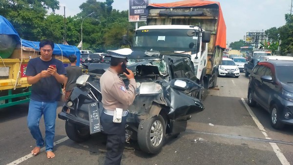 Kecelakaan Beruntun 2