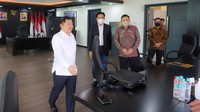 Kepala Badan Otorita Bambang Susantono juga mengakui adanya kendala tumpang tindih pengaturan aspek hukum di IKN dan kewenangan antar badan, serta instansi baik pemerintah pusat maupun pemerintah daerah.