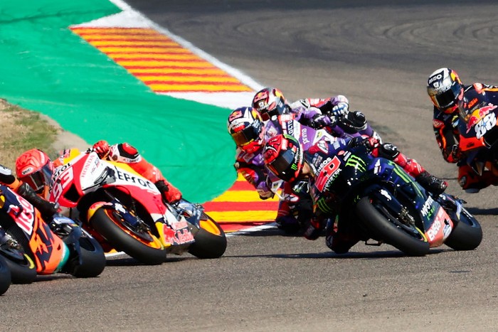 ALCANIZ, SPAIN - SEPTEMBER 18: Fabio Quartararo of France and Monster Energy Yamaha MotoGP in action during the MotoGP race at Motorland Aragon Circuit on September 18, 2022 in Alcaniz, Spain. (Photo by Joan Cros Garcia - Corbis/Corbis via Getty Images)