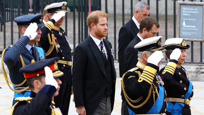 LONDON, ENGLAND - SEPTEMBER 19: (L-R) William, Prince of Wales, King Charles III, Anne, Princess Royal and Prince Harry, Duke of Sussex arrive for the State Funeral of Queen Elizabeth II at Westminster Abbey on September 19, 2022 in London, England.  Elizabeth Alexandra Mary Windsor was born in Bruton Street, Mayfair, London on 21 April 1926. She married Prince Philip in 1947 and ascended the throne of the United Kingdom and Commonwealth on 6 February 1952 after the death of her Father, King George VI. Queen Elizabeth II died at Balmoral Castle in Scotland on September 8, 2022, and is succeeded by her eldest son, King Charles III. (Photo by Samir Hussein/WireImage)