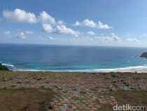 Eksotisme Pantai Modangan, Pesona Laut Selatan dan Bukit Paralayang