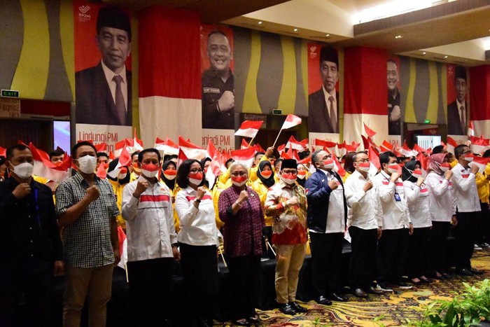 Kepala Badan Pelindungan Pekerja Migran Indonesia (BP2MI), Benny Rhamdani, bersama Wakil Ketua Dewan Perwakilan Rakyat Republik Indonesia (DPR RI), Muhaimin Iskandar melepas sebanyak 488 Pekerja Migran Indonesia (PMI) program Government to Government (G to G) Korea Selatan.