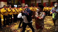 Kepala BP2MI Benny Rhamdani dan Wakil Ketua DPR Muhaimin Iskandar melepas keberangkatan Pekerja Migran Indonesia (PMI) di El Hotel Royale Jakarta, Senin (19/9/2022).