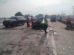 Belum Ada Tersangka Kecelakaan Beruntun Tewaskan Anak Jamintel di Tol Pejagan