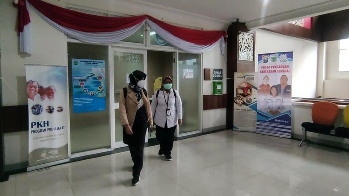Perwakilan Mensos saat mendatangi kantor Dinsos Kota Batu.