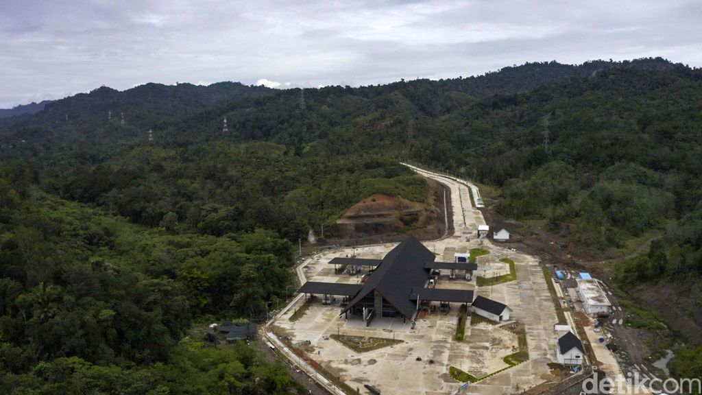 PLBN Jagoi Babang di Kabupaten Bengkayang, Kalimantan Barat, tengah dikebut pembangunannnya. Begini potretnya dari atas.