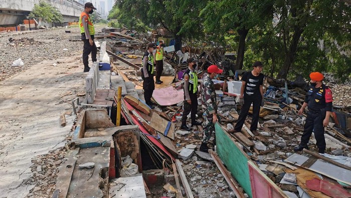 Potret Terkini Lokalisasi Gunung Antang Usai Digusur Potret Terkini Lokalisasi Gunung Antang Usai Digusur
