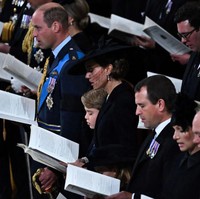 Pangeran George yang saat ini berusia sembilan tahun berada di urutan kedua pewaris tahta Kerajaan Inggris. Sedangkan Putri Charlotte berada di urutan ketiga pewaris tahta setelah Ratu Elizabeth II meninggal dunia. Foto: Getty Images