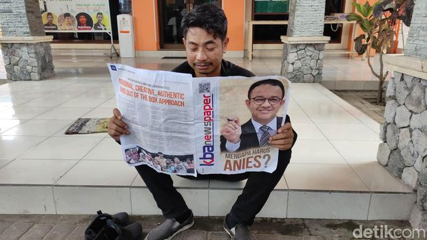 Saat Tabloid Anies Baswedan Disebar Ke Jemaah Salat Jumat Masjid Di Malang