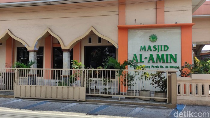 Tabloid Anies Baswedan yang dibagikan pada warga Malang