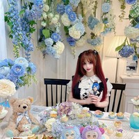 Vanilla Chamu telah lama jadi perbincangan karena penampilannya. Ia terobsesi tampil seperti boneka Perancis hingga menghabiskan lebih dari 300 juta yen atau Rp 31 miliaran untuk operasi.Foto: Instagram Vanilla Chamu