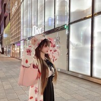 Obsesi Vanilla akan penampilan ternyata memiliki kisah tersendiri. Hal itu berawal saat ia didiagnosa cylic vomiting syndrome ketika SD yang membuatnya tidak bisa makan dengan normal selama dua tahun. Foto: Instagram Vanilla Chamu