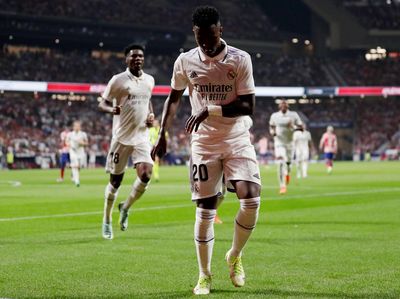 Tarian Vinicius untuk Fans Rasis Atletico