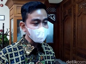 Sederet Respons Gibran Hadapi Tudingan Beli Ijazah di Luar Negeri