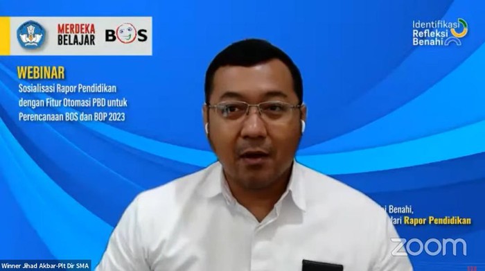 Winner Jihad Akbar, S.Si., M.Ak., selaku Plt. Direktur Sekolah Menengah Atas