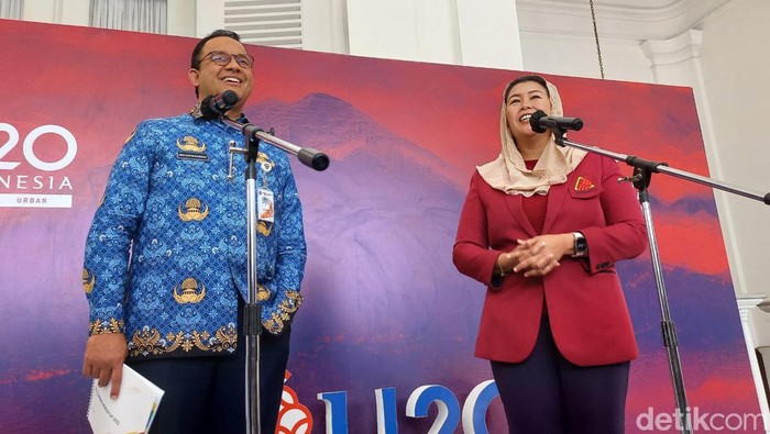 Yenny Wahid Temui Anies di Balai Kota.