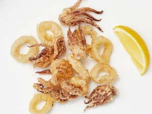 Zonk! Pesanan Cumi Goreng Seharga Rp 45 Ribu Ini Mirip Kecoak
