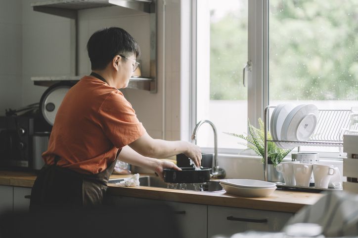 5 Tips Ampuh untuk Membuat Kotak Makan Anak Bebas Bau dan Noda.