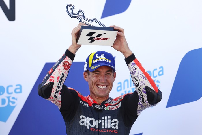 ALCANIZ, SPAIN - SEPTEMBER 18: Aleix Espargaró of Spain and Aprilia Racing celebrate his third position on the podium during the MotoGP race at Motorland Aragon Circuit on September 18, 2022 in Alcaniz, Spain. (Photo by Joan Cros Garcia - Corbis/Corbis via Getty Images)