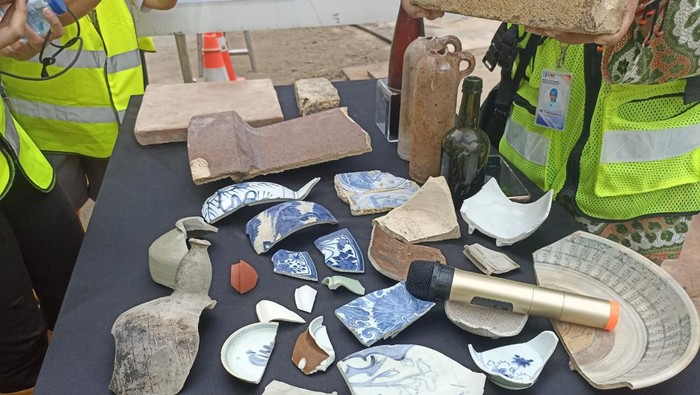 Artefak yang ditemukan di lokasi proyek MRT Glodok (Tiara-detikcom)